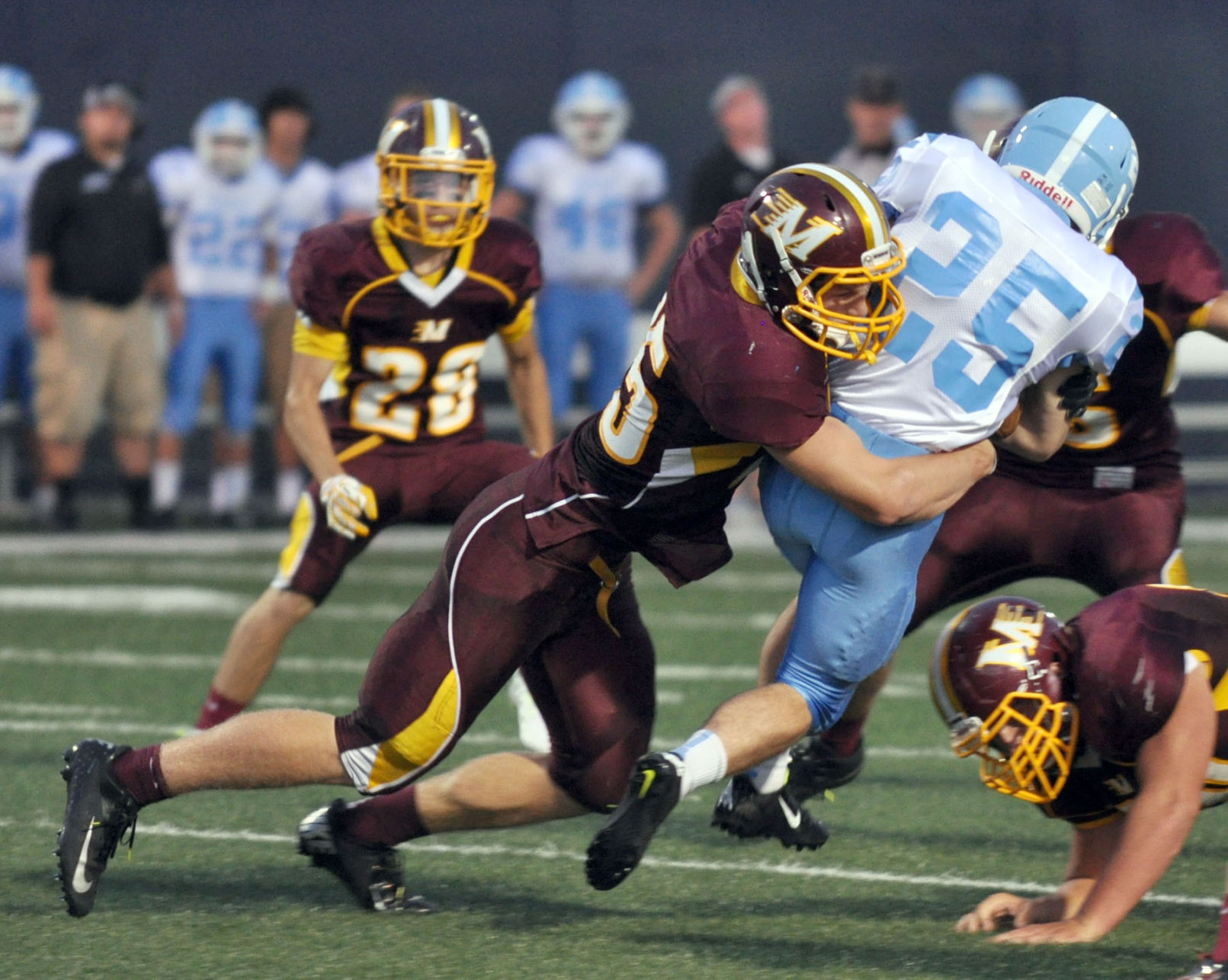 Stokke commits to play football at UW